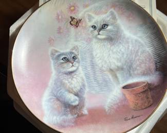 Danbury mint porcelain plates collection; Heinrich Germany Villeroy & Boch Plates; Franklin Heirloom Fine porcelain plate collection and others