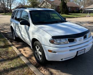 2003 Oldsmobile Bravada, 95,582 miles - Very good condition!