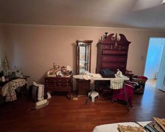 Highboy, display cabinet, Sewing Cabinet, Pfaff sewing Machine 1222