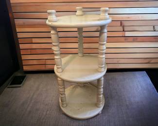 Round 3 tier French Provincial What-Not Stand