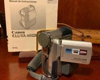 Canon Elura 40 Camcorder