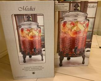 Glass Beverage Dispenser w/ base