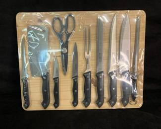 Gourmet Traditions Knife Set And Cutting Board