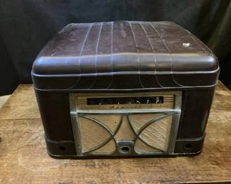 Antique Admiral Record PlayerRadio 6V12N For Parts or Restoration