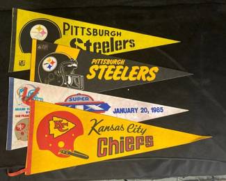 Franco Harris Autographed Steelers Kansas City Chiefs Super Bowl XIX Pennant Flags
