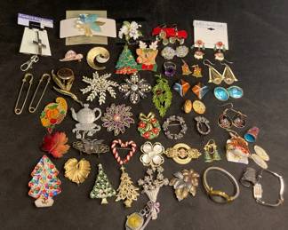 Monet Trifari Sarah Coventry And More Pins And Earrings