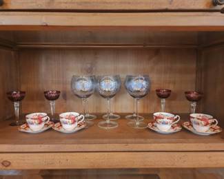 002 Crystal Wine Glasses And Cute Teacups