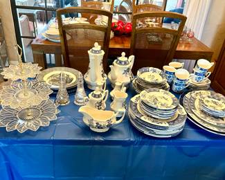 Ironstone By J.&.G. Meakin  England
Royal Staffordshire