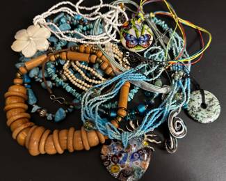 Assorted Costume Jewelry: Necklaces