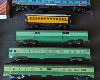 HO Scale Model Railroad Cars