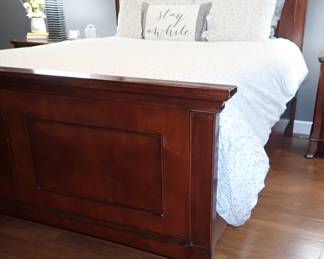 DRESSER WITH MIRROR - QUEEN BED - TALL DRESSER - 2 NITESTANDS