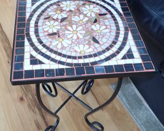 PLANT STAND TILE TOP