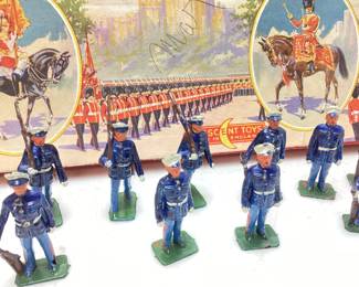 VTG. CRESCENT TOYS ENGLAND LEAD NAVAL SOLDIERS WITH ORIGINAL BOX
