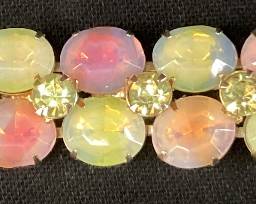 VTG. KRAMER GOLD TONE PINK & GREEN BRACELET