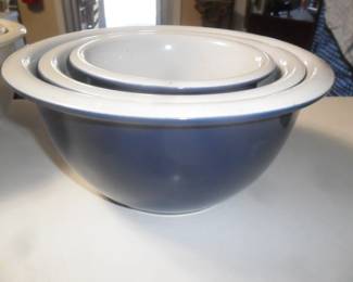 Corelle 3 mixing bowls