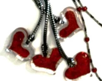 Lucite Heart Strands
