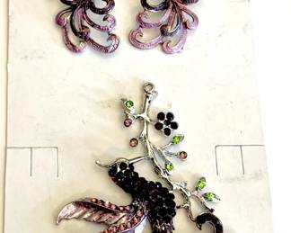 Spectaclar Bird of Paradise Pendant and Earring Set
