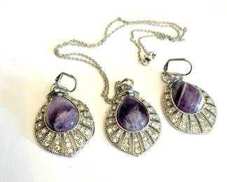 Super 3-Piece set, Necklace and Matching Earrings
