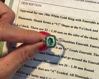 18K White Gold Emerald & Diamond Ring