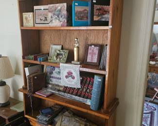 Yes, this beautiful hand crafted shelf is in craft room