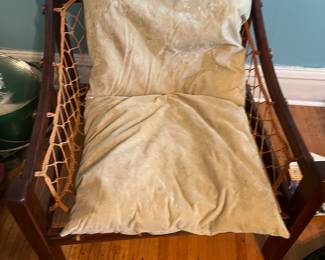 Vintage rope sprung chair