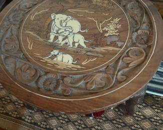 Elephant tri legged table
