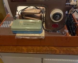 Piedmont sewing machine