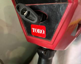 Toro Trimmer