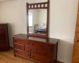 Bassett 7 drawer dresser with mirror