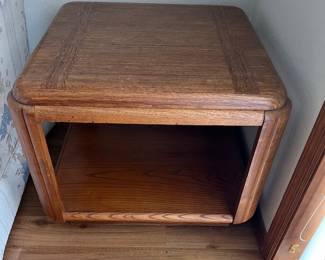 Oak end table