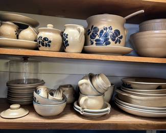 Pfaltzgraff Folk Art collection