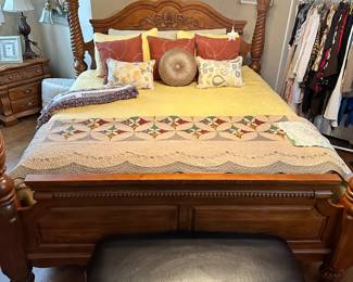 King Bed with Mattress Set, Bedding and Pillows