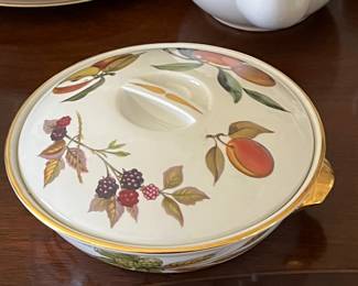 Royal Worcester England lidded serving dish
