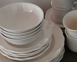 Pfaltzgraff Gazebo White 4-setting dish set. Stoneware. Discontinued pattern. Each set has a dinner plate, salad plate, cereal bowl, and a cup and saucer. 