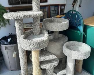 Cat trees, cat trees. All sizes all shapes. All pretty good condition.