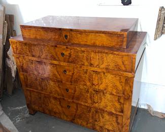 Beidermeier chest excellent condition