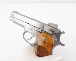 Make: Smith & Wesson
Model: 639
Caliber: 9mm
Action: Semi
Barrel: 4
Bore: Shiny
Serial # A836031
Condition: Excellent
Smith & Wesson model 639, a 4 inch barrel 9mm, auto loading pistols in stainless steel. It is in like new condition, in its factory blue cardboard box. This is a second generation Smith & Wesson pistol. Holding 8 and one shots of 9mm. The rifling is sharp and shiny, This double action, single action pistol. This pistol has a steel frame, similar to the model 39. They just don't make them like they used to. The rifling is sharp and shiny. 