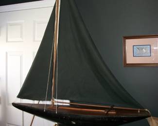 Vintage Sailing / Pond Yacht
