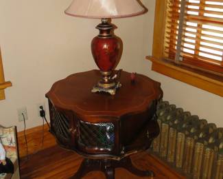 Vintage Table and lamp