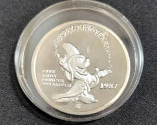 1986 Five Troy Ounce Silver Disney "Merry Christmas"/ "Happy New Year" Round