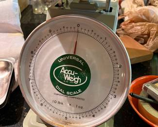 Vintage 10 pound scale