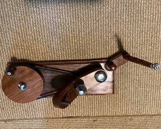 Wooden yarn winder (Sheesham and beechwood)