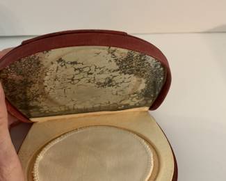 Vintage leather powder compavy