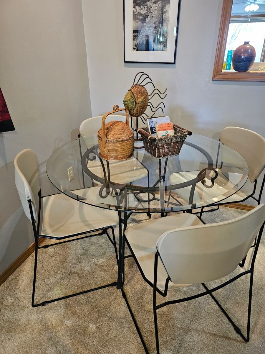 Kickapoo Sale in Springfield, MO starts on 4/4/2024