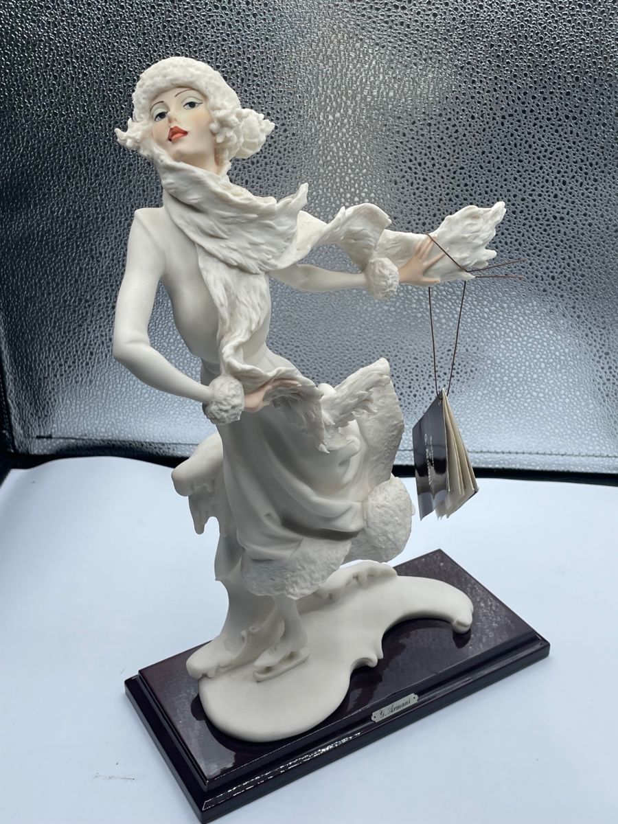 #230 - Guiseppe Armani Winter Skating Figure 