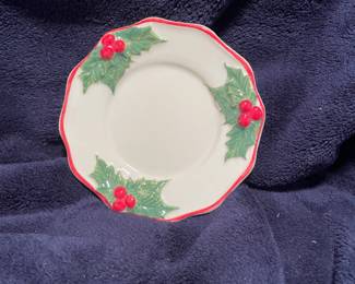 Holiday plate -$3