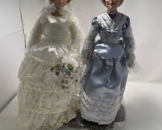 Bride & Mother of the  Bride porcelain doll by Danbury Mint -NIB -$30