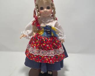 Suzanne Gibson International doll