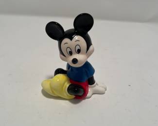Vtg DisneyMickey Mouse figurine - $10