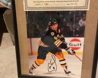 Cam Neely autographed picture - COA